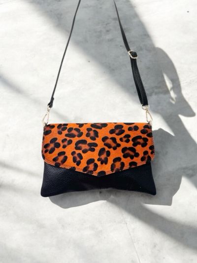 Pochette a tracola