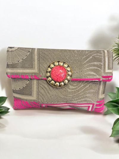 Pochette con doppia chiusura