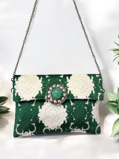 Pochette con doppia chiusura