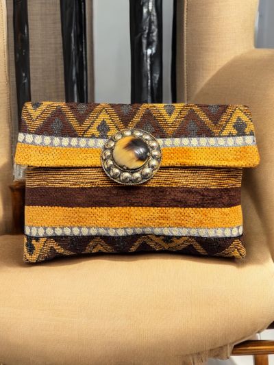 Pochette con doppia chiusura