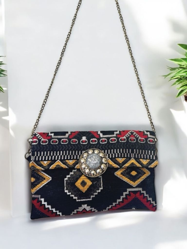 Pochette con doppia chiusura