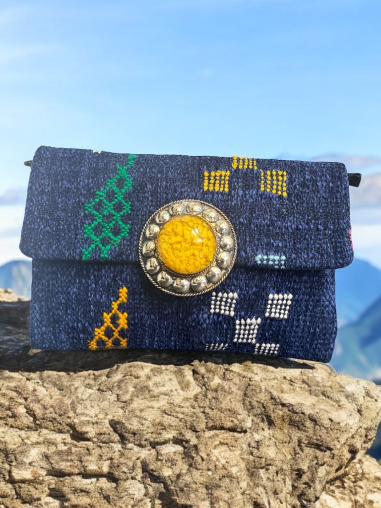 Pochette con doppia chiusura