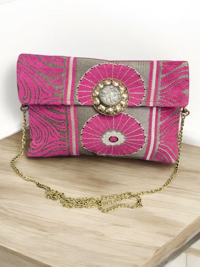 Pochette con doppia chiusura