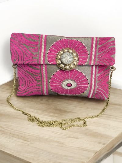 Pochette con doppia chiusura