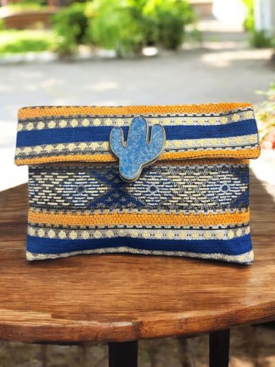 Pochette con doppia chiusura