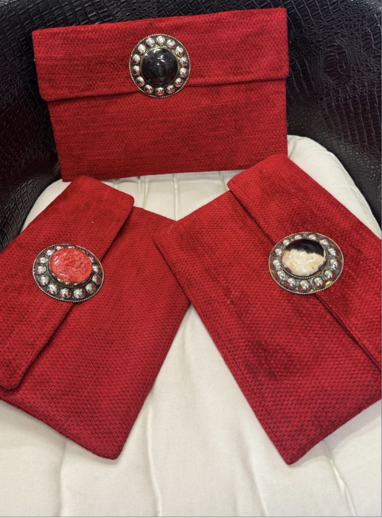 POCHETTE CON DOPPIA CHIUSURA