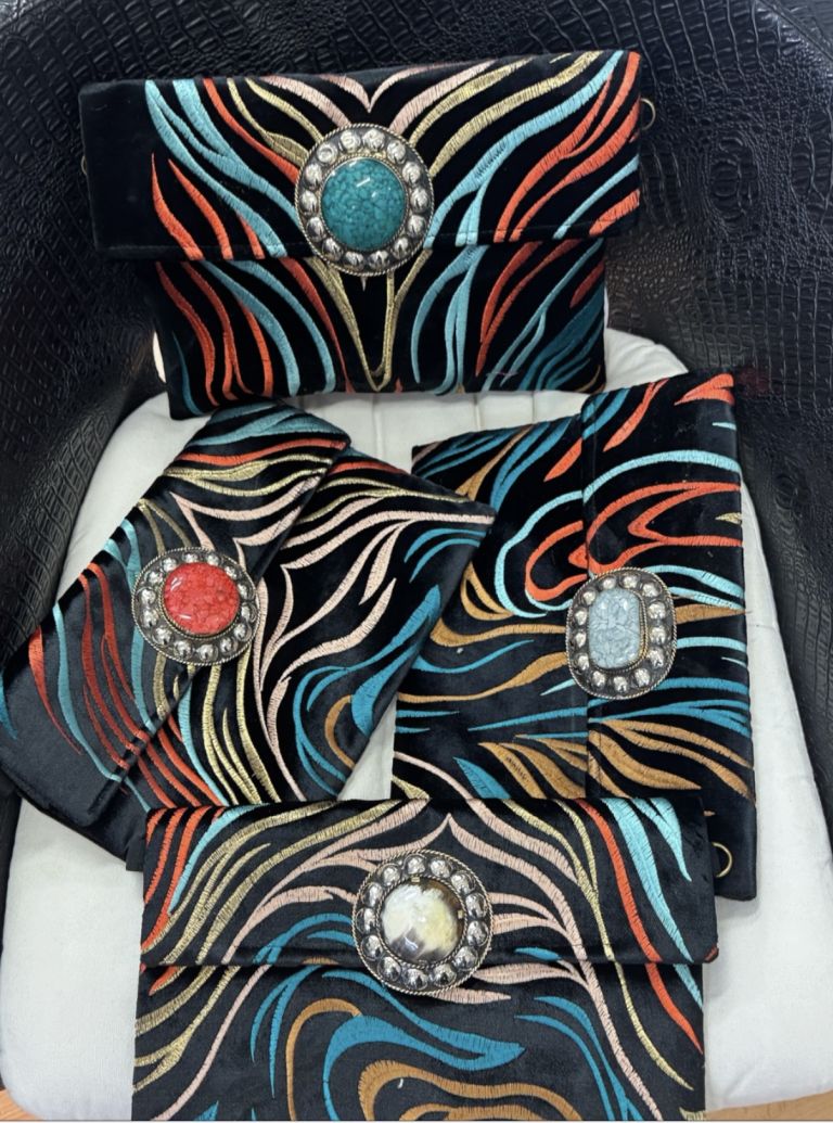 POCHETTE CON DOPPIA CHIUSURA