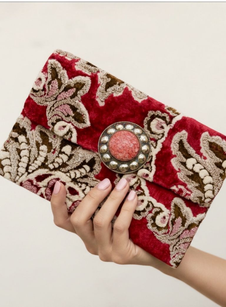 POCHETTE A DOPPIA CHIUSURA+TRACOLLA