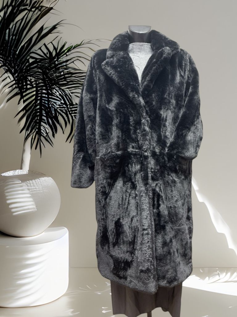 Cappotto in eco pelliccia