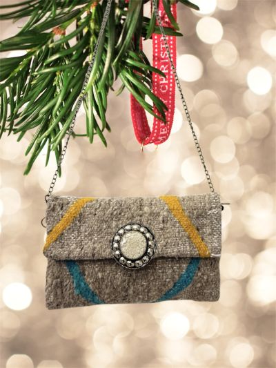 Pochette con doppia chiusura